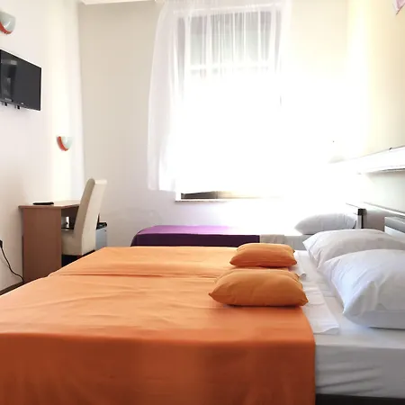 Pansion Ruza 3* Novi Vinodolski