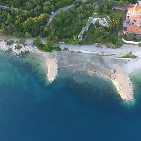 Pansion Ruza Novi Vinodolski