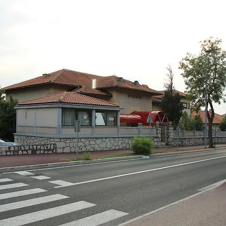 Pansion Ruza Hotell