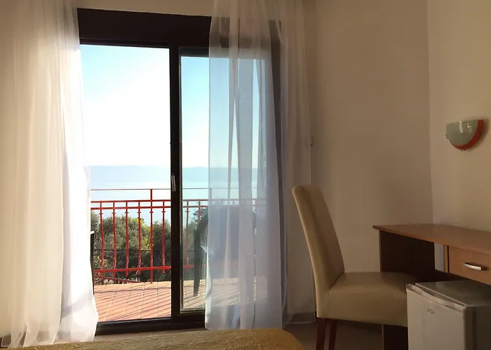 Pansion Ruza 3* Novi Vinodolski