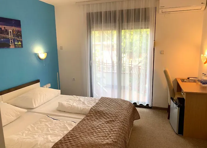 Pansion Ruza 3* Novi Vinodolski