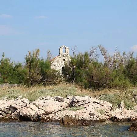 Pansion Ruza 3* Novi Vinodolski