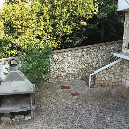 Pansion Ruza 3* Novi Vinodolski