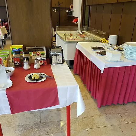 Pansion Ruza 3* Novi Vinodolski
