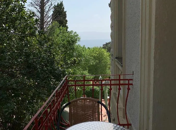 Pansion Ruza 3* Novi Vinodolski